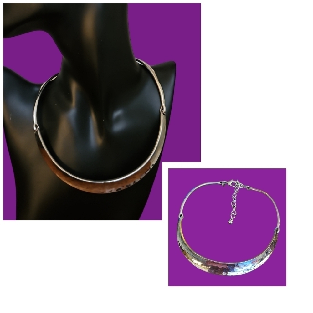 Chico's Silvertone Hammered Concave Hinged Atomic… - image 1